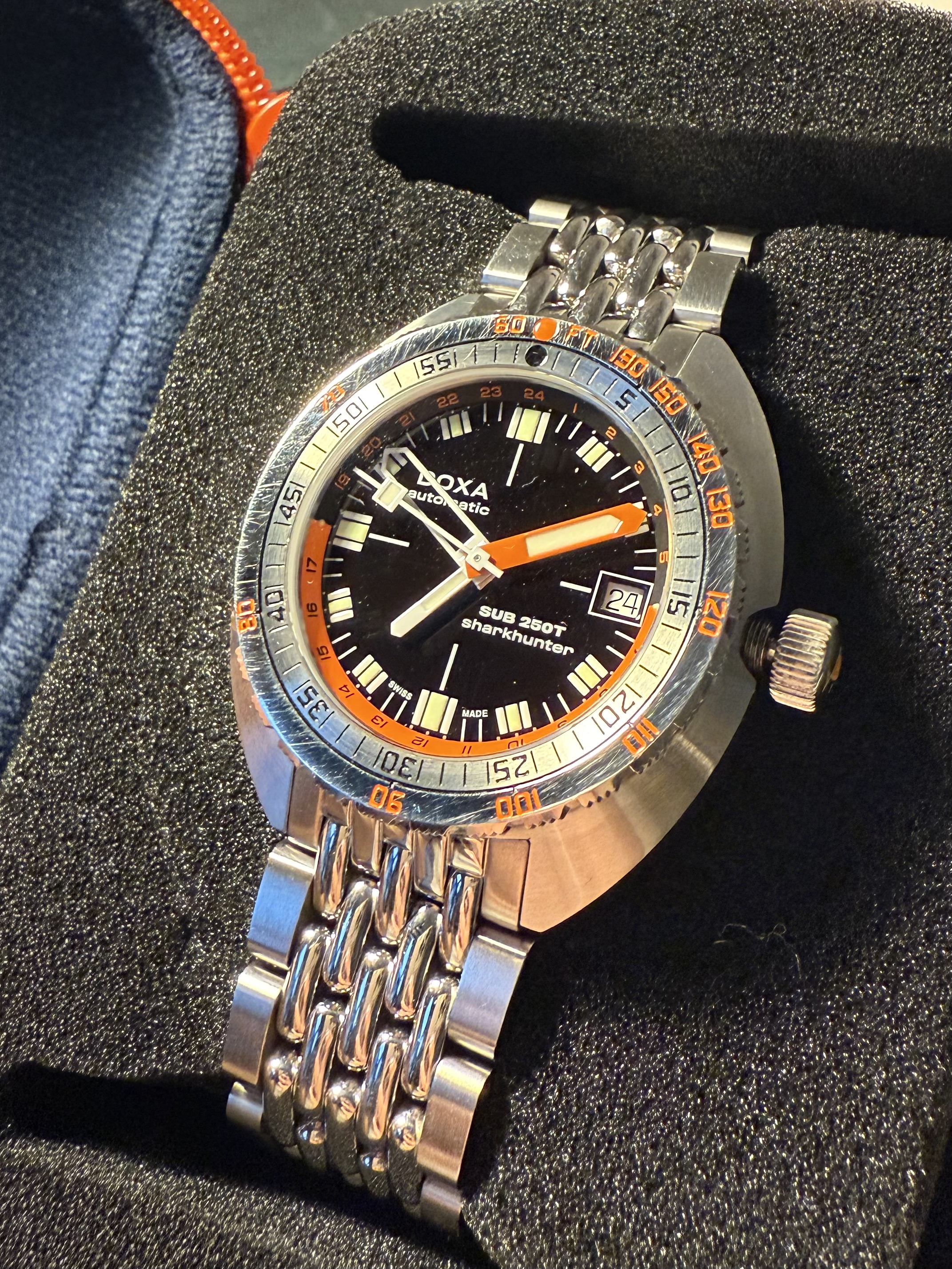 Hands-on Review on the DOXA Sub 250T GMT Sharkhunter